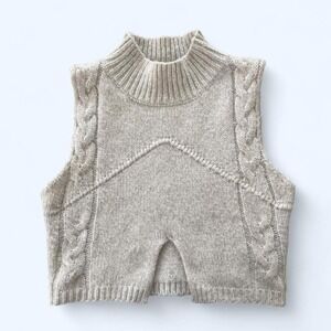 Mock neck cream cable knit vest top front cut out by Le Lis size M